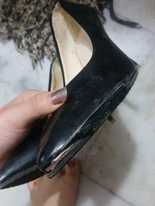 Chic Black Patent Heels