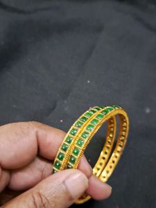 Beautiful Green 💚  Bangles Pair