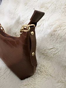 Chic Brown Croc Embossed Chain Bag