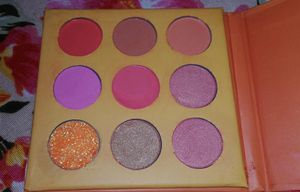 9 Colour Eyeshadow Palette (Cuffs &amp; Lashes)