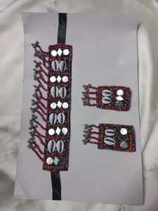 1 New Choker Set
