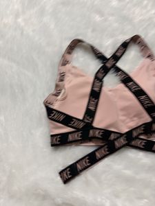 Nike padded M size Sportsbra