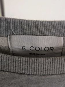 UNISEX Grey Graphic Print Sweatshirt