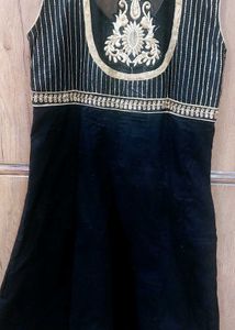 Beautiful Black Embroiderd Kurta