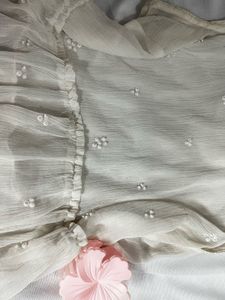 Chic Off-White Embellished Gown🤍