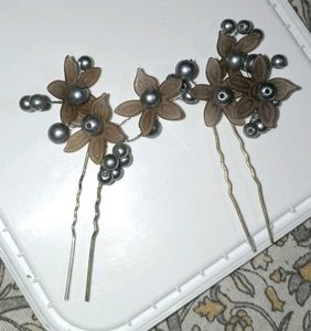Grey Floral Hair Pins with Pearls