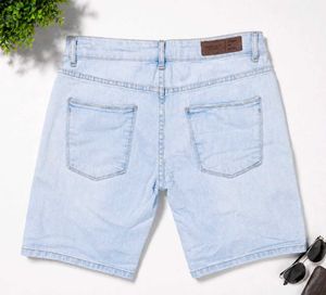 Light Wash Denim Shorts — ZARA Man