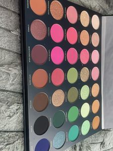 Vivid Eyeshadow Palette