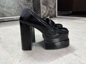 🖤 Black Patent Platform Block Heels 6-Inches