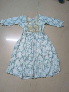 Elegant Kurta with Floral Print
