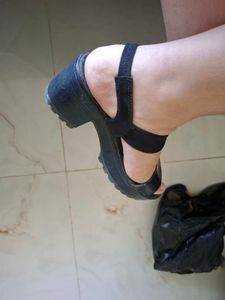 Stylish Black Sandals