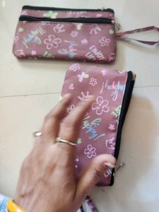 2 waterproof pouch