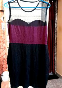 Besiva Maroon And Black Bodycon Dress