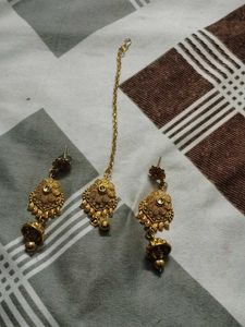 Gold Tone Choker &amp; Earring Set