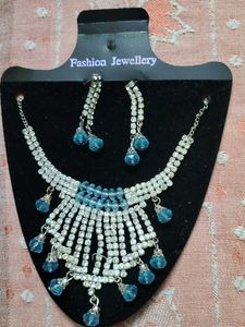 Necklace With Stone and Beads Work
