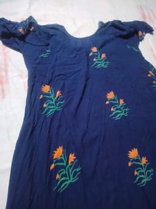 Navy Blue Floral Print froke