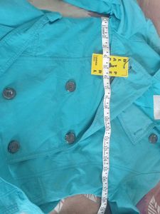 Chic Teal Double-Breasted Blazer