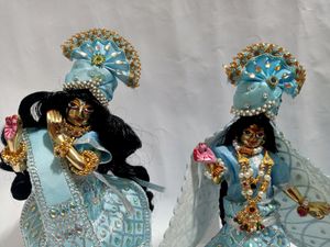 Beautiful 10 Inch Ka Radha Krishna Ji