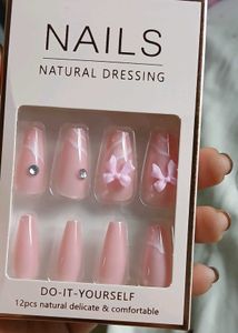 4 pack of Designer Press-On Nails Set😍New