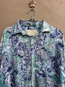 Blue Floral Print Button-Up Shirt