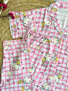 pink hello kitty nightsuit
