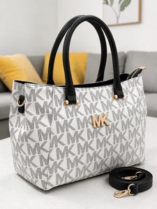❗️SALE ❗️Michael Kors Monogram Tote Bag