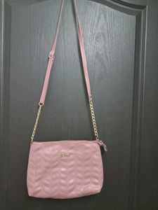 Exotic: Chic Crossbody Bag