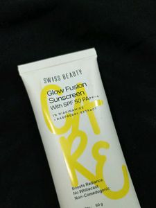 Swiss Beauty Glow Fusion Sunscreen &amp; Dew Lock Mois