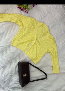 Chic Yellow Crop Top