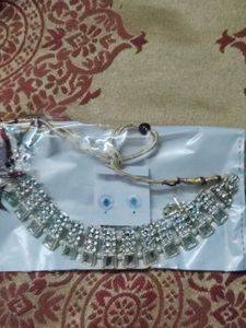 Stunning Silver Rhinestone Necklace Set