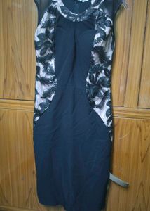 Elegant Black Lace Sheath Dress