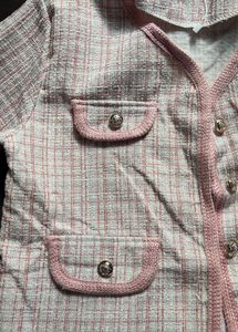 Chic Pink Tweed Cropped Jacket