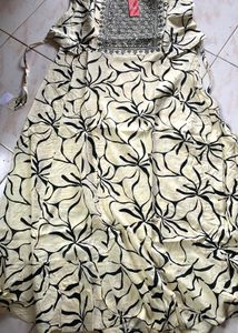 Elegant Kurta  with Intricate Design