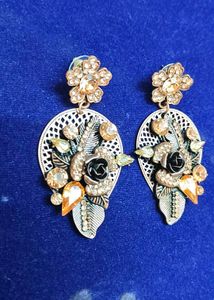 Exquisite Floral Dangle Earrings