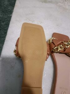 Brand new Stylish Chain Detail Flat Sandals