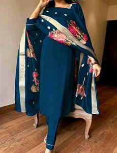 Kurta Pant With Dupatta &amp; Free Delivery
