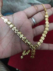 Stunning Crystal Necklace and Earring Set