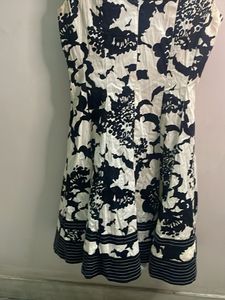 Chic Floral Print Sleeveless Dress