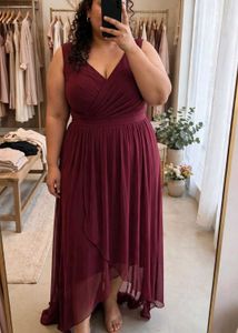 Elegant Burgundy Chiffon Maxi Dress