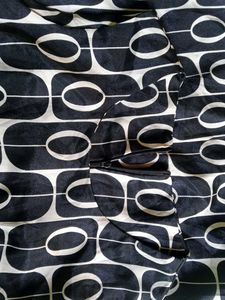 Chic Black &amp; White Geometric Print Dress