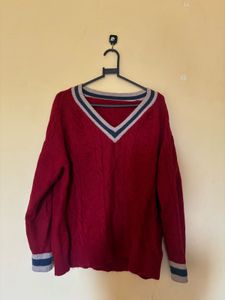 Chic V-Neck Cable Knit Sweater