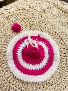 Kanha ji woolen pink dress