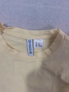 cute babby yellow fitted tee