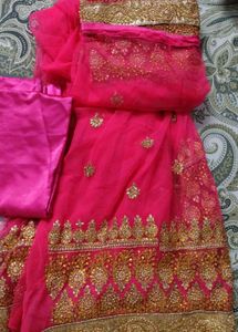 beautiful pink embroidery saree