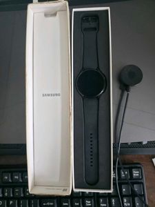 Samsung Watch 4