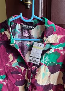 Max New shirt with tag