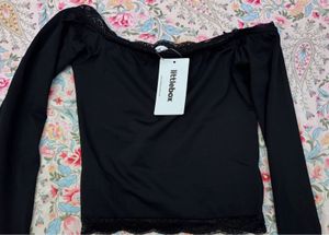 sale🚨Black Off-Shoulder Lace Trim Top