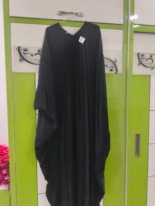 Elegant Pleated Abaya Dress