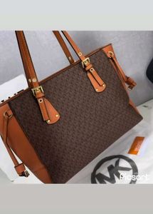 Micheal kors Voyager  handbags