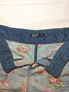 🔥Price Drop🔥 Splash Vintage Print High-rise Shorts